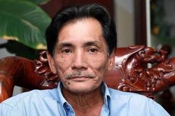 Ai đang quản lý số tiền 244 triệu đồng mà Trịnh Kim Chi trao cho diễn viên Thương Tín?
