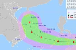Bão giật cấp 15-16 đang tiến nhanh về Biển Đông