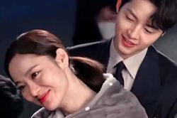 Song Joong Ki có ẩn ý gì khi đăng ảnh này lên Instagram sau tin đồn hẹn hò tình tin đồn Jeon Yeo Bin?