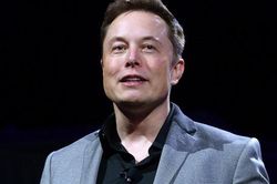Bài học từ việc sa thải trợ lý gắn bó 12 năm của CEO Tesla