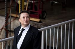 Tỷ phú Elon Musk là cá nhân nộp thuế nhiều nhất lịch sử Mỹ?