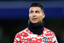 Hoãn 5 trận ở vòng 18 Premier League
