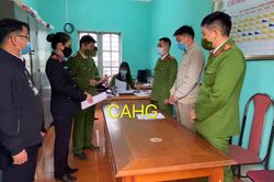 Vi phạm về quy định về khai thác rừng, một cán bộ xã bị bắt