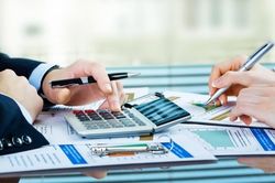 LTC bị phạt do không công bố báo cáo tài chính