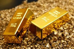 Giá vàng biến động trong bối cảnh USD lao dốc, dịch bệnh gia tăng
