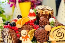 Mẹ Việt ở Đan Mạch khoe loạt bánh kem rực rỡ mùa Giáng sinh, bật mí cả bí quyết trang trí bánh cực đơn giản