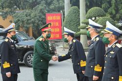 Đại tướng Phan Văn Giang yêu cầu Hải quân không để bị động, bất ngờ