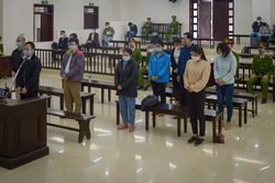 Nhân viên ĐH Đông Đô 'bị giao định mức' môi giới làm giả văn bằng