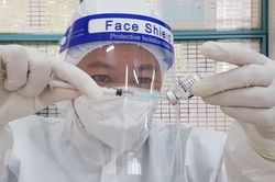 TPHCM bao phủ vắc xin mũi 3 trước Tết Nguyên đán
