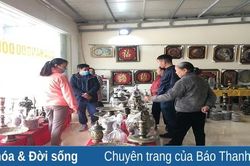Làng Trà Đông nhộn nhịp khách tham quan, mua sắm dịp cuối năm