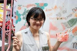 Đi hội chợ Giáng sinh, vẽ tranh tường cuối tuần ở TP.HCM