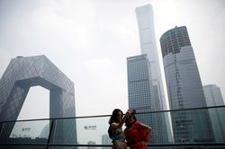 Mất bao lâu để Trung Quốc 'soán ngôi' Mỹ dẫn đầu kinh tế thế giới?