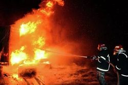 Cảng thương mại sát căn cứ Khmeimim của Nga ở Syria bùng cháy sau cuộc không kích của Israel