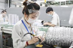 Kinh tế Hà Nội thể hiện rõ xu hướng phục hồi