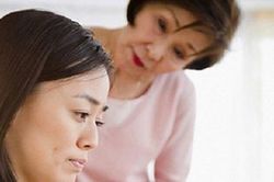Tôi đang mang bầu 8 tháng, mẹ chồng đột ngột đưa 20 triệu rồi bảo tôi về nhà ngoại ở