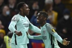 Thể thao Thể thao Bị thủng lưới ở phút bù giờ, The Blues bị Man City bỏ lại