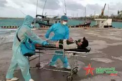 Đảo Song Tử Tây cấp cứu thành công ngư dân bị suy thận cấp