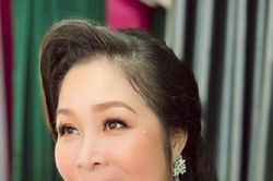 Nghệ sĩ Hồng Vân bất ngờ nhắn nhủ ông xã 'luôn bên nhau chồng nhé'