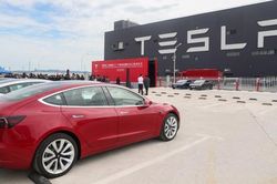 Quý 4/2021: Lượng giao hàng toàn cầu trong của Tesla tăng kỷ lục