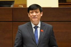 Bộ trưởng Bộ Y tế: 'Lợi dụng dịch bệnh để trục lợi đã xói mòn lòng tin đối với ngành'