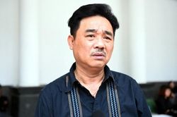 Cuộc sống độc thân vui vẻ của diễn viên Quốc Khánh ở tuổi 60