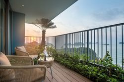 Trải nghiệm nghỉ dưỡng trên đỉnh vịnh xanh tại Flamingo Cát Bà