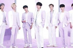 BTS lập lại kỷ lục chỉ BoA làm được 17 năm trước
