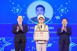 Phó Chủ tịch Thường trực Quốc hội Trần Thanh Mẫn dự lễ tuyên dương cán bộ, công chức, viên chức trẻ giỏi toàn quốc