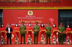 Khai trương Tổng đài hỗ trợ căn cước công dân và quản lý dân cư