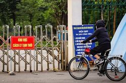 Hà Nội: Ca bệnh tăng nhanh, quận Cầu Giấy chuyển thành 'vùng cam'