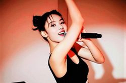 Nhóm nhạc chưa ra mắt nhận gần 62.000 đơn đặt hàng