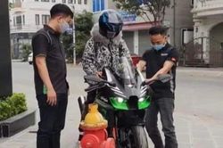 Xử lý ra sao với chiếc môtô 700 triệu do kẻ cướp ngân hàng mua?