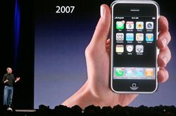 iPhone thay đổi thế nào sau 15 năm?
