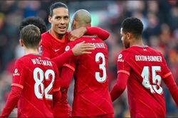 Fabinho tỏa sáng, Liverpool lội ngược dòng ở FA Cup