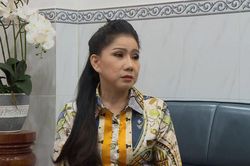NSƯT Phượng Loan: Gặp biến cố sự nghiệp phải về nhà bán cà phê, bưng ly cà phê là khóc