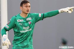 Đặng Văn Lâm gia hạn hợp đồng với Cerezo Osaka