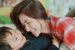 Nghi vấn Hòa Minzy 'dao kéo' trên khuôn mặt để trở nên thanh thoát, chính chủ phải lên tiếng đính chính