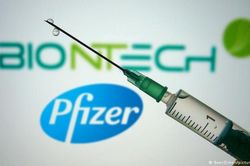 Pfizer: Vaccine dành cho chủng Omicron sẵn sàng vào tháng 3
