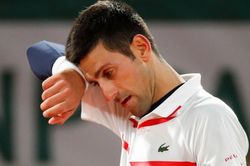 Báo Australia: 'Chuẩn bị trục xuất Djokovic'