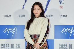 Han Hyo Joo tiết lộ sự thật về nụ hôn dưới nước với Kang Ha Neul: 'Đến giờ tôi vẫn bị ám ảnh'