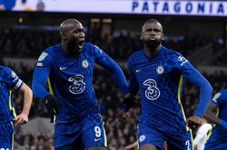 Ruediger ghi bàn bằng lưng, Chelsea vào chung kết cúp Liên đoàn Anh