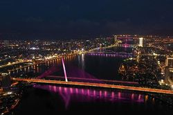 Bức tranh ánh sáng mỹ thuật trên sông Hàn
