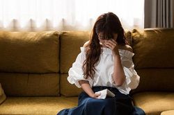 41 tuổi mới lấy chồng, đêm tân hôn tôi hoảng loạn quỳ xuống trước mặt người này