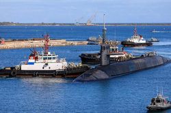 Đằng sau việc Mỹ công khai đưa tin tàu ngầm tên lửa đạn đạo đến Guam