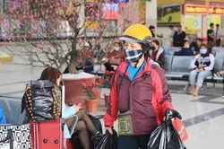Nhiều địa phương ra điều kiện cụ thể với người về quê ăn Tết
