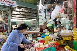 Đà Nẵng: Chỉ đóng quầy hàng có tiểu thương F0, không đóng cửa cả chợ như trước đây