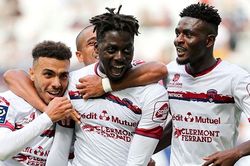 Soi kèo nhà cái Clermont vs Strasbourg. Nhận định, dự đoán bóng đá Ligue 1 (1h00, 20/1)