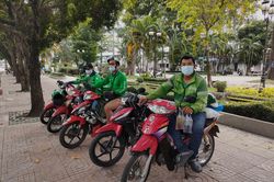 Câu chuyện cổ tích giữa đời thường từ những bác tài xế công nghệ