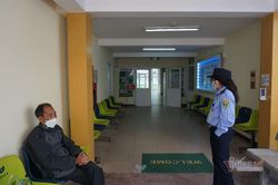 Người thân nghi vấn về nguồn 'vật thể' trong sọ bé 3 tuổi nghi bị bạo hành