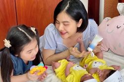 Con gái Vân Trang hỏi một câu khiến mẹ 'đứng hình' thế này đây!